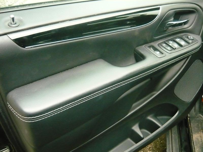 Chrysler Town & Country (2012) 3,6 Pentastar 2011-2016 - fotka 5 z 5