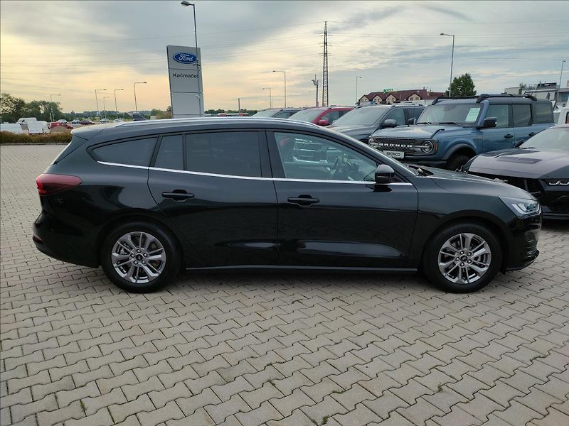 Ford Focus 1,5 EcoBlue 85kW TitaniumX AUT - fotka 6 z 41