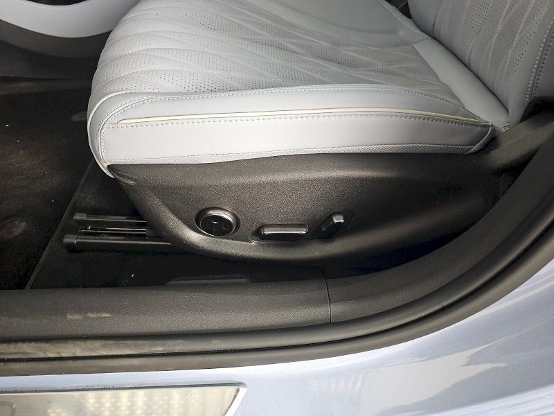 BYD Seal (2025) 82,5kWh 313k DESIGN RWD - fotka 31 z 39