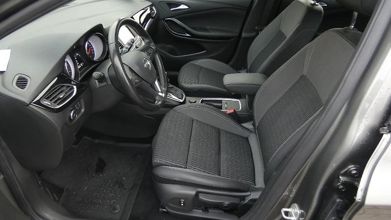 Opel Astra 1.5 CDTi 90kW Elegance ST S/S - fotka 20 z 23