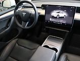 Tesla Model Y (2024) Long Range AWD 79kWh, SoH 95% - náhled 7