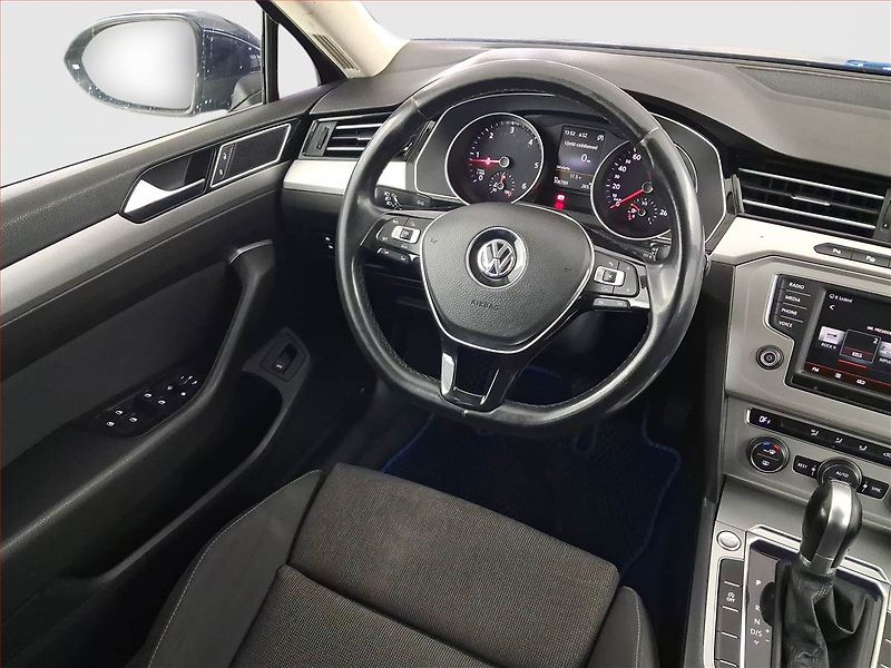 Volkswagen Passat (2015) Comfortline 2.0 TDI, Automat - fotka 7 z 21