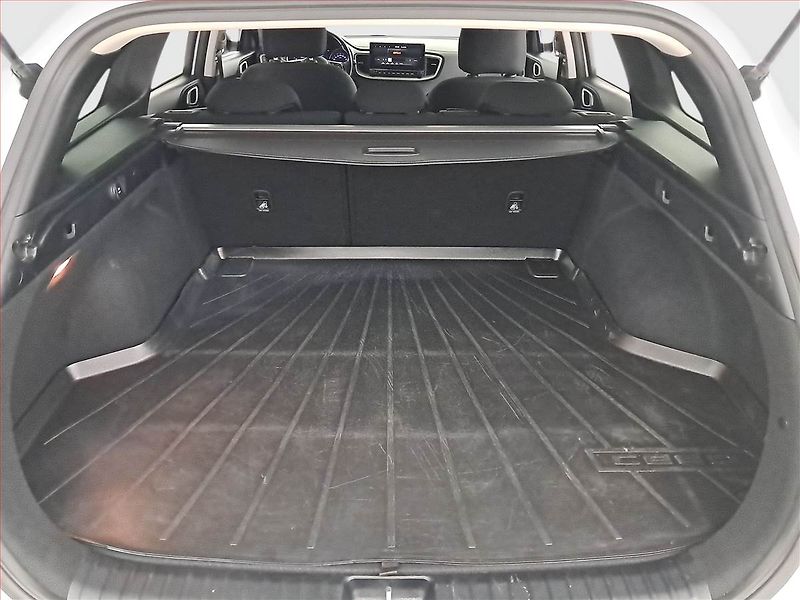 Kia Ceed (2020) 1.4 T-GDI, ČR,1.maj - fotka 14 z 20