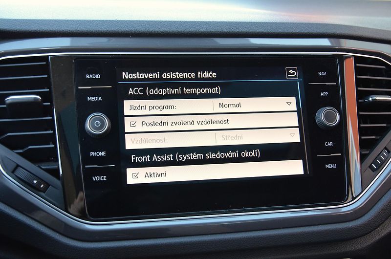 Volkswagen T-Roc (2020) 2.0 TDi DSG iQ.Drive Webasto - fotka 34 z 44