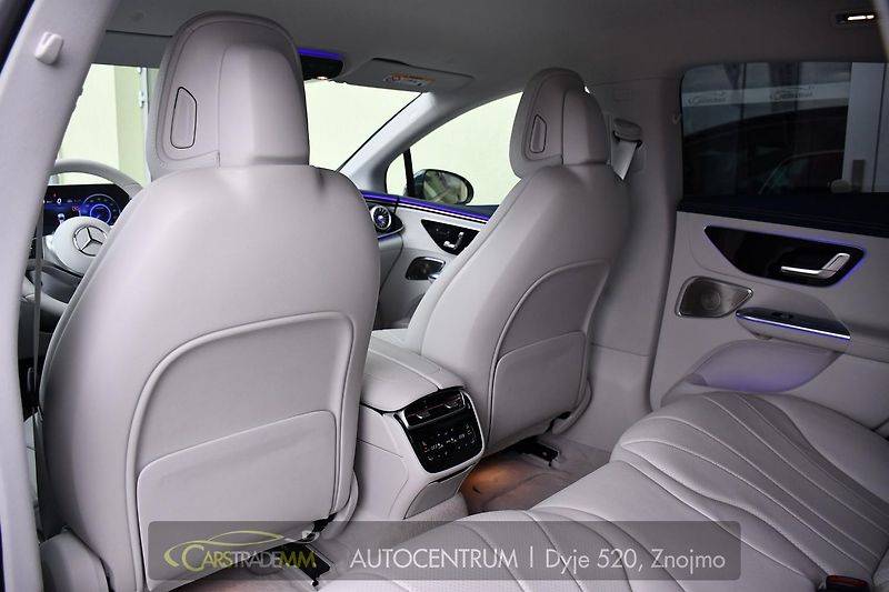 Mercedes-Benz EQE 350 4MATIC - fotka 12 z 56