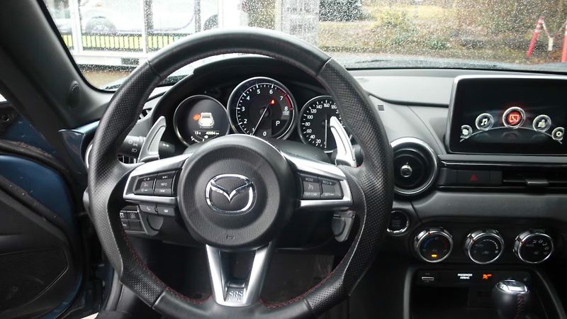 Mazda MX-5 2.0 SKYACTIV-G RF Automat - fotka 11 z 16