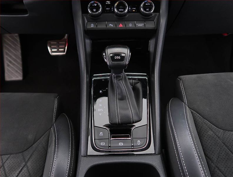 Škoda Kodiaq (2022) Sportline 1.5 TSI, digi klima - fotka 13 z 27