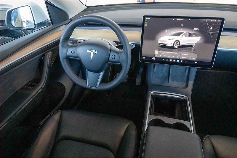 Tesla Model Y (2022) Long Range AWD 79kWh, SoH 90% - fotka 7 z 22