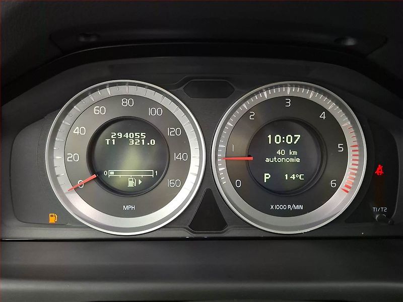 Volvo XC70 (2012) D5 AWD, 4X4, Automat, Navi - fotka 11 z 20
