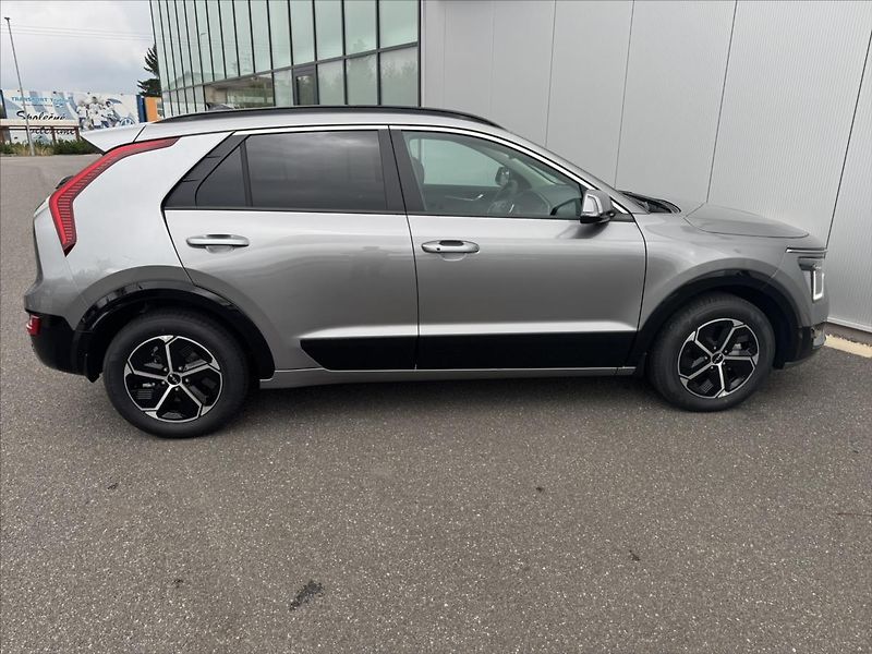 Kia Niro (2025) 1,6   GDI HEV 6DCT STYLE - fotka 6 z 17