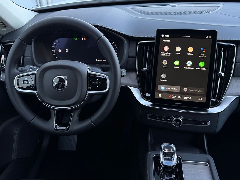 Volvo XC90 PLUS B5, 360°, VZDUCH - fotka 23 z 24