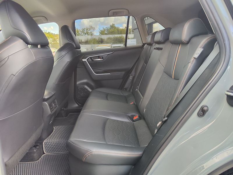 Toyota RAV4 2.5 HEV/163kW Adventure e-CVT - fotka 13 z 30