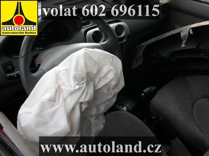 Nissan Micra (2000) VOLAT 602 696115 - fotka 7 z 9