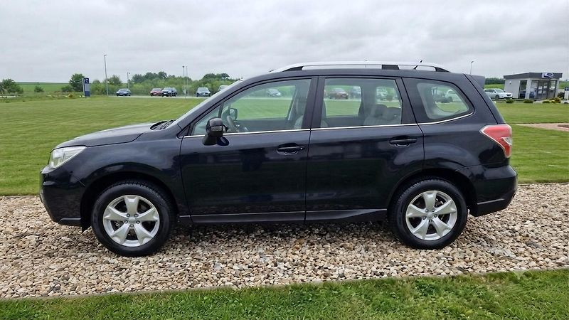 Subaru Forester 2.0 benzin 110 kw 4x4 - fotka 18 z 43