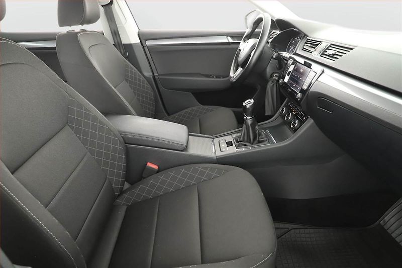 Škoda Superb (2017) 1.4 TSI, Tempomat - fotka 7 z 11