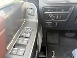 Ford F-150 (2021) Lariat 3.5L 298kW 4x4 - náhled 11