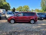 Volkswagen Touran 2,0 dsg,Highline,kůže,navi - náhled 2