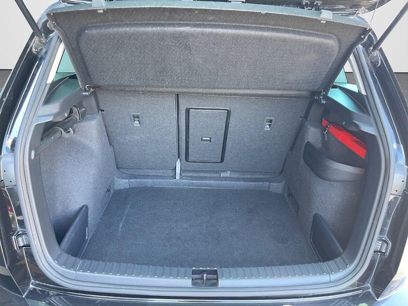 Škoda Karoq (2023) 1.5 TSI 110kW DSG Style Plus - fotka 31 z 35