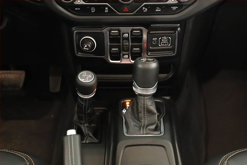 Jeep Wrangler (2024) 2.0 eTorque - fotka 10 z 19
