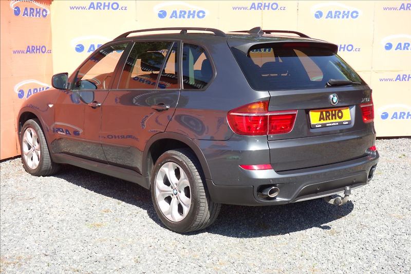 BMW X5 40d 225KW,xDRIVE,NAVIGACE. - fotka 5 z 37