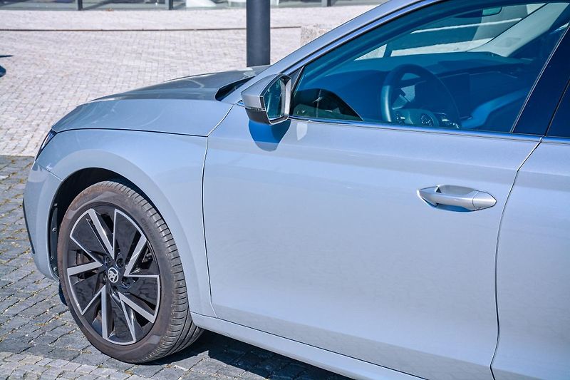 Škoda Octavia Style Plus Navigace 18 kola ČR - fotka 67 z 76