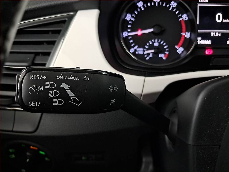 Škoda Fabia (2015) 1.2 TSI, Tempomat - fotka 18 z 20