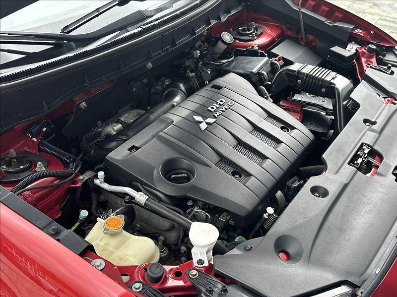 Mitsubishi ASX 1,8 DI-D 150PS  Intense 4x4 - fotka 44 z 48
