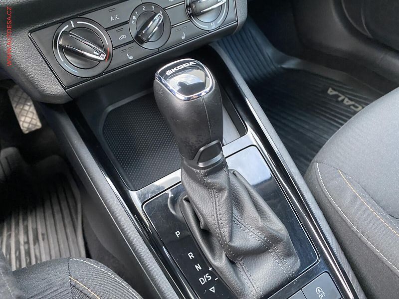 Škoda Scala (2020) 1.6 TDi, Ambition, DSG, LED - fotka 17 z 18