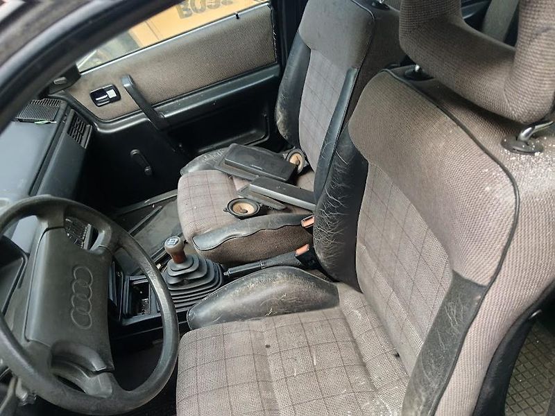 Audi 100 (1986) 2.2 benzin  101 kw - fotka 5 z 11