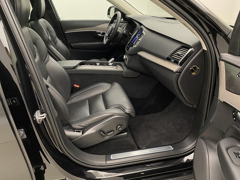 Volvo XC90 T8 AWD PLUG-IN ULTIMATE BRIGHT - fotka 24 z 72