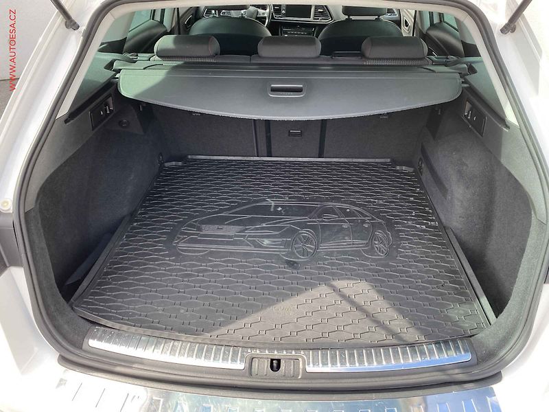 Seat Leon (2019) 1.5 TSi, 1.maj,ČR, LED, AC - fotka 7 z 18