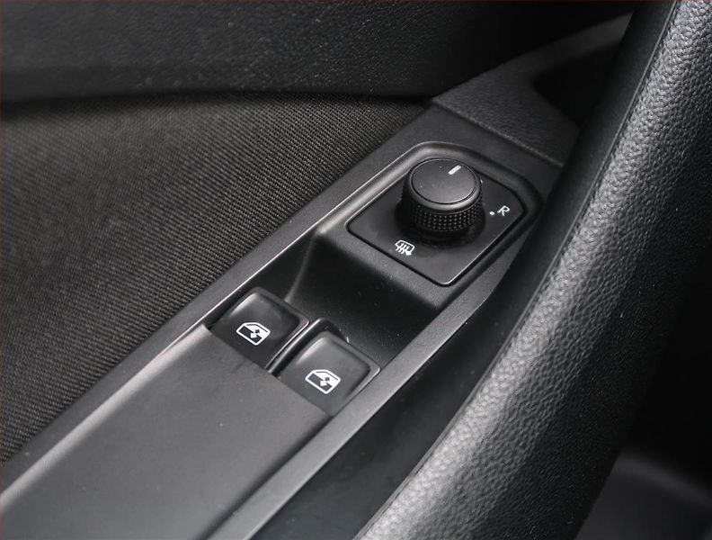 Škoda Kamiq (2022) Ambition Plus 1.0 TSI - fotka 15 z 20