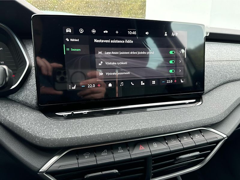Škoda Octavia Combi Top Selection 2,0 TDI 11 - fotka 21 z 26
