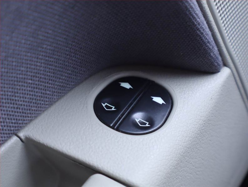 Ford Fusion (2008) 1.4, v provozu - fotka 14 z 14