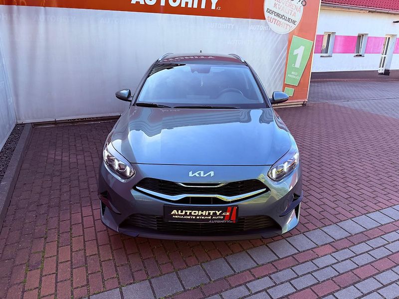 Kia Ceed 1.5 T-GDi Exclusive, ČR, 1.Maj - fotka 2 z 30