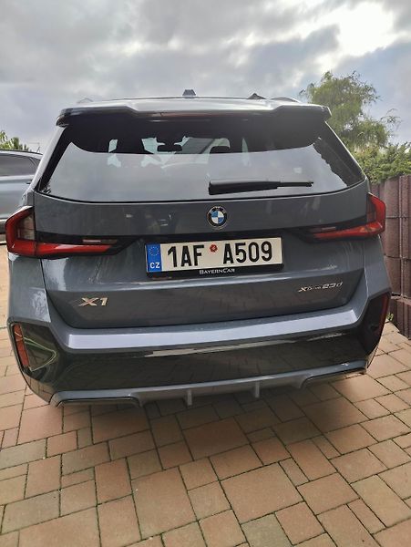 BMW X1 X1 xDrive23d /155kW - fotka 15 z 17