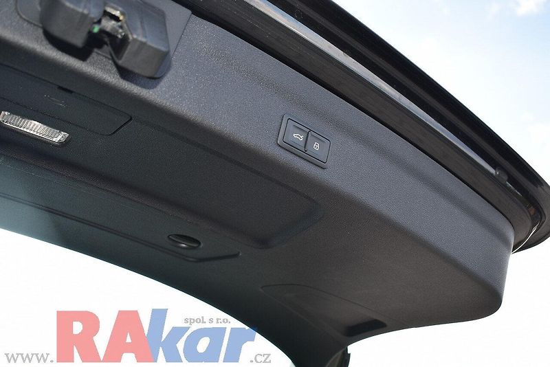 Audi A6 Avant 3,0 Quattro S-Line Matri - fotka 7 z 31