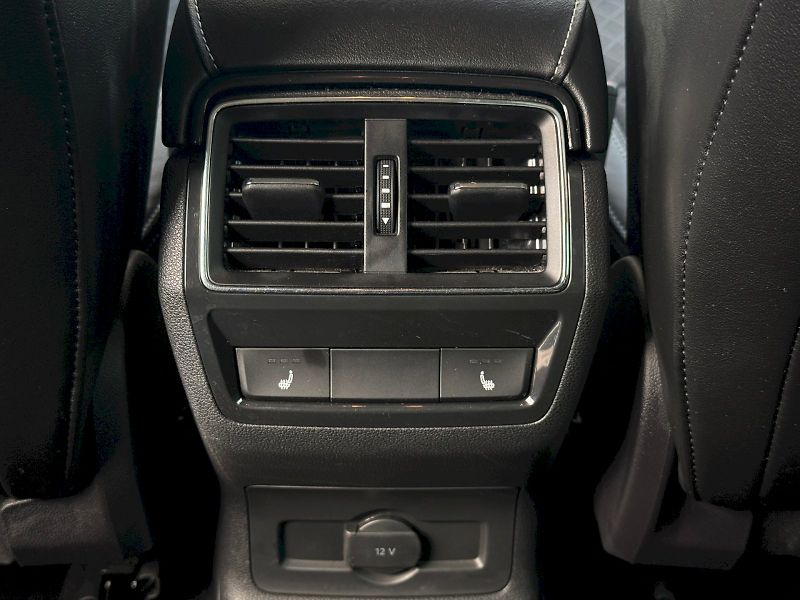 Škoda Karoq (2021) 1.5 TSI 110 kW DSG Style Plus - fotka 7 z 24