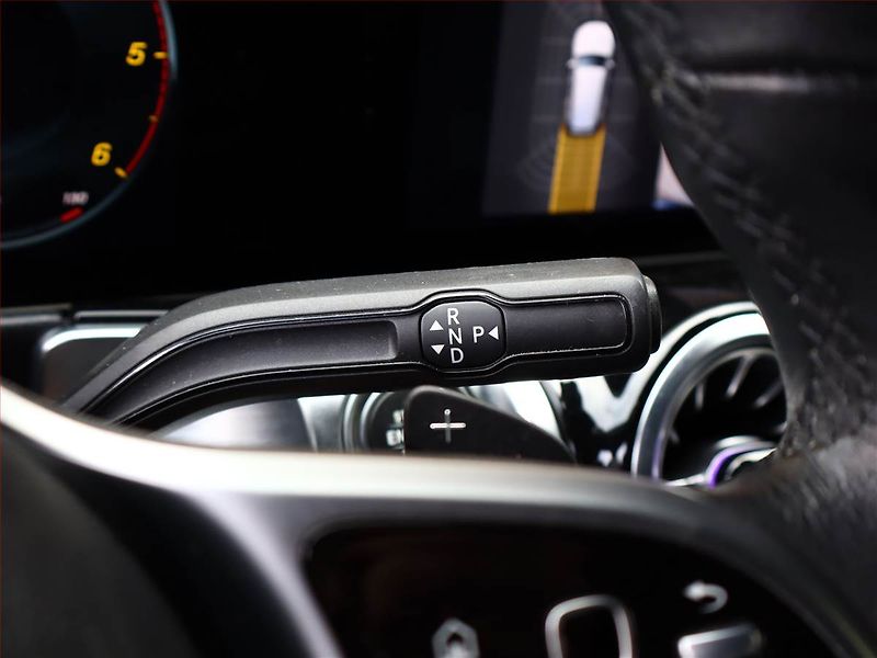 Mercedes-Benz GLB (2021) 200 d 4MATIC - fotka 11 z 21
