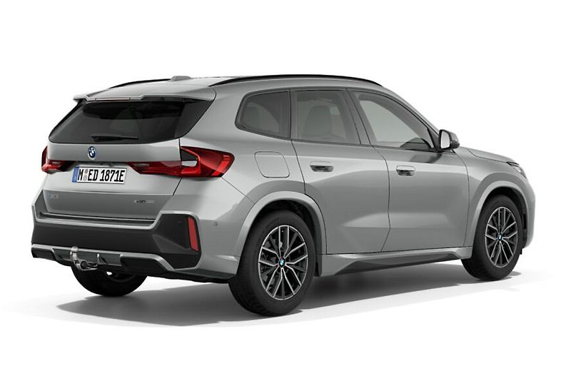 BMW iX1 xDrive30 - fotka 2 z 4