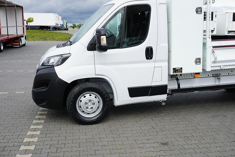 Peugeot Boxer (2023) 2,2 HDi / 140 KM / WYWROTKA /  - fotka 18 z 52