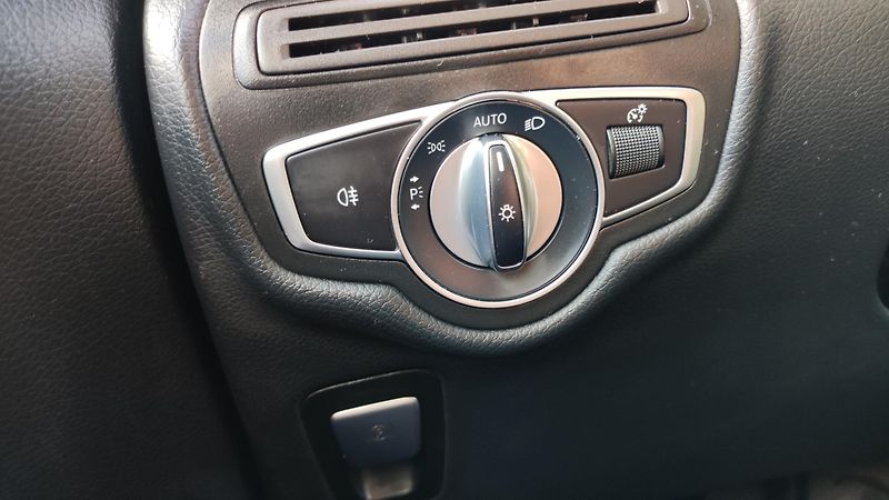 Mercedes-Benz Třídy V (2019) - fotka 29 z 30