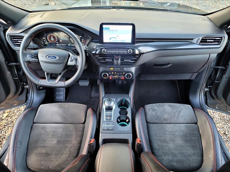 Ford Kuga 2,5 PHEV,165KW,ST-LINE,led,kůž - fotka 19 z 50