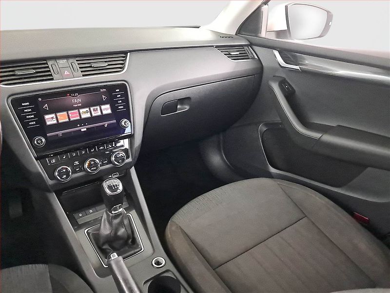 Škoda Octavia (2018) Style 2.0 TDI, Serv.kniha - fotka 8 z 20