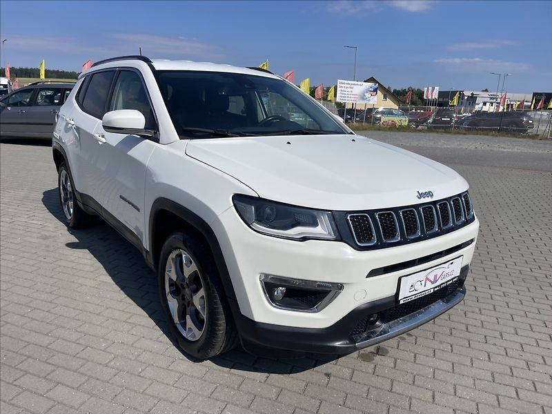 Jeep Compass 1,4 T 125kw AT9 Limited - fotka 5 z 32