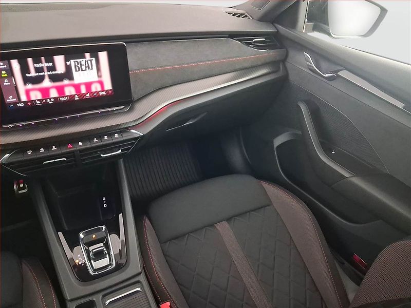 Škoda Octavia (2020) RS 2.0 TSI - fotka 8 z 24