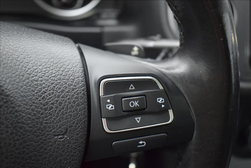 Volkswagen Tiguan 2,0 TDi, Sport&Style,DSG,Xen, - fotka 30 z 37