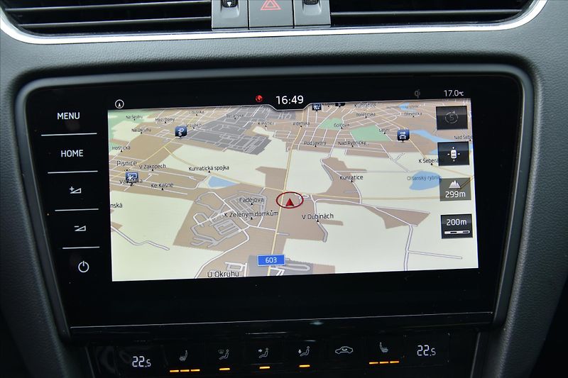 Škoda Octavia 2.0TDI 110kW STYLE+ SERV.KNIHA - fotka 24 z 30