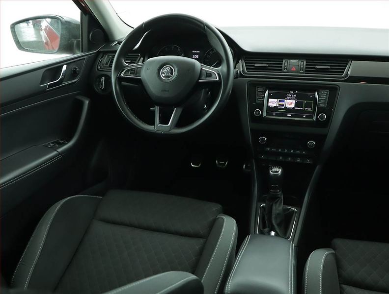 Škoda Rapid (2017) Spaceback 1.2 TSI, Serv.kniha - fotka 7 z 16