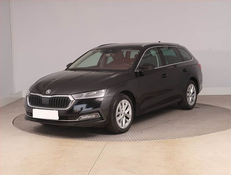 Škoda Octavia (2024) 2.0 TDI - fotka 2 z 21